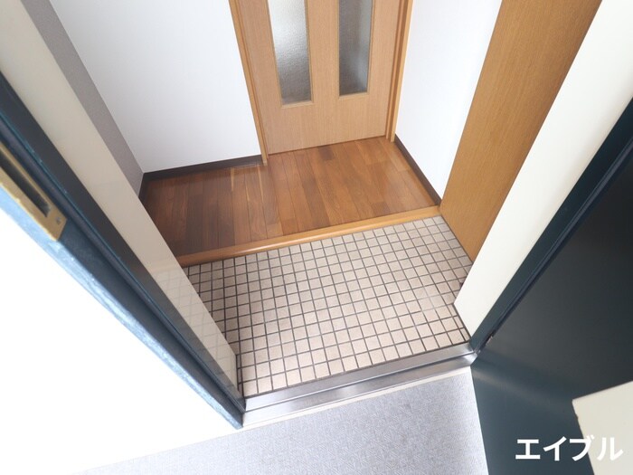 物件内観写真15　(玄関)