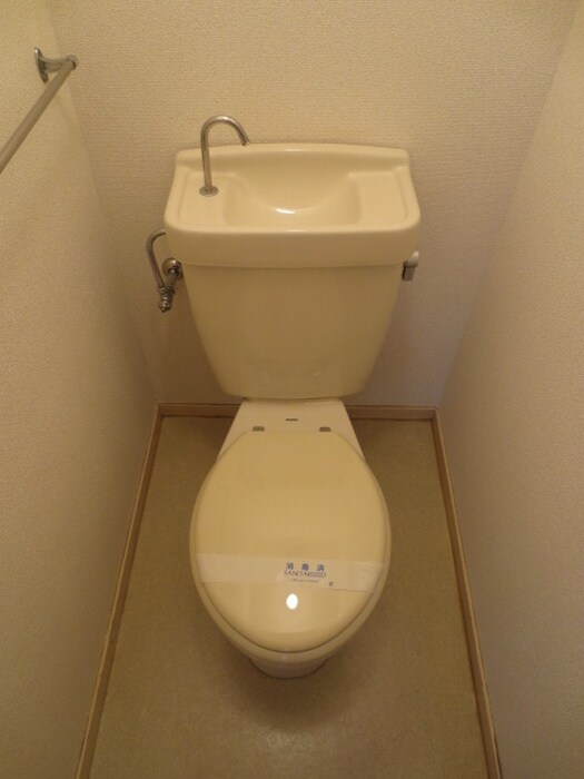 物件内観写真7　(トイレ)