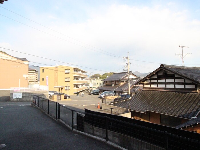 物件内観写真16　(室内からの展望)