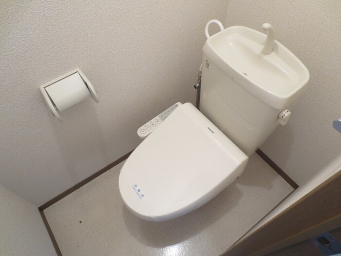 物件内観写真9　(トイレ)