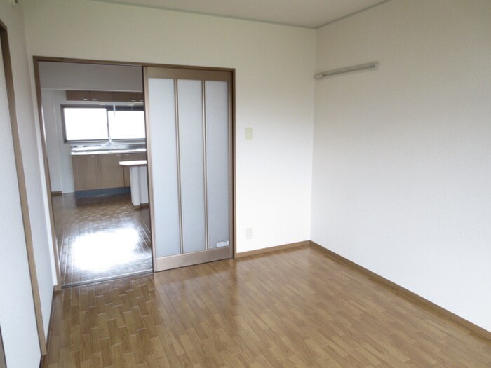 物件内観写真13　(居室)