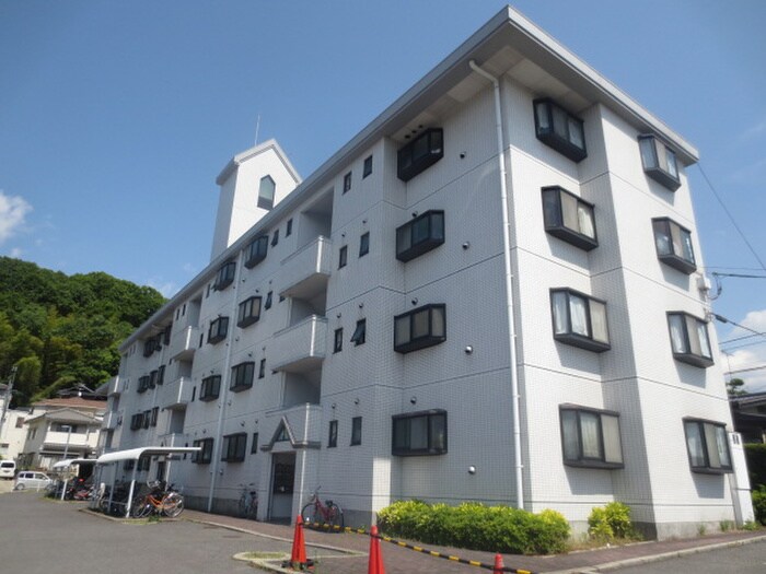 物件外観写真6　(エントランス部分)