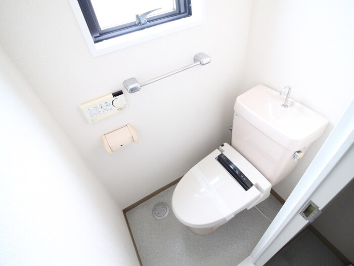 物件内観写真10　(トイレ)