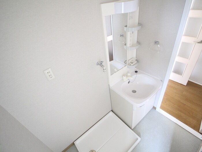 物件内観写真11　(洗面)