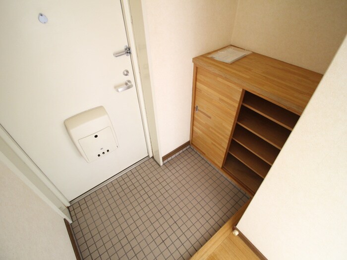 物件内観写真14　(玄関)