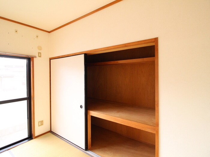 物件内観写真15　(収納)
