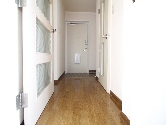 物件内観写真22　(廊下)