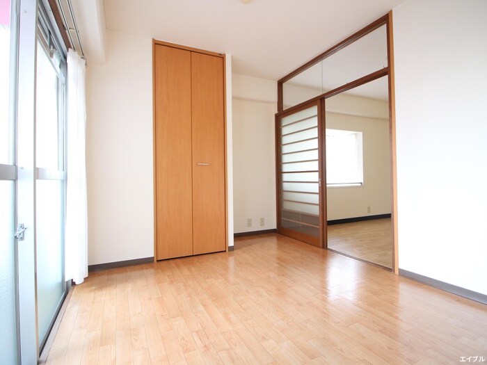 物件内観写真13　(居室)