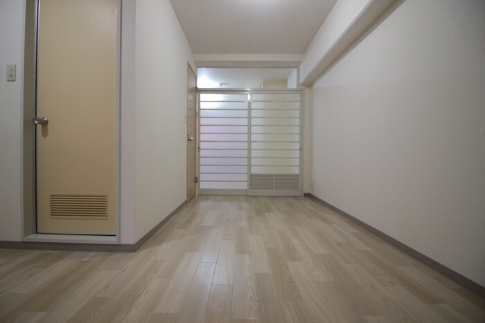 物件内観写真17　(廊下)