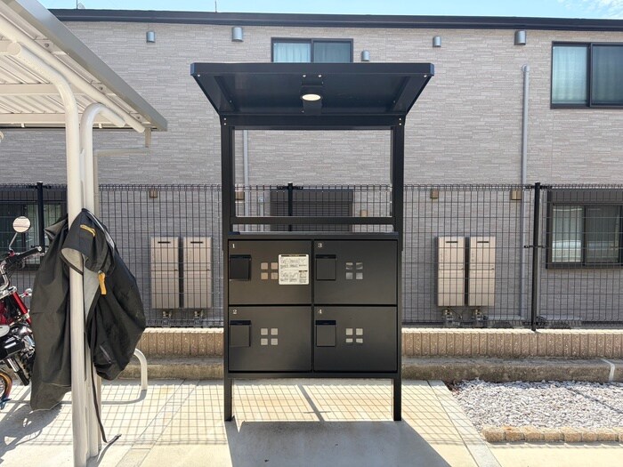 物件外観写真4　(建物設備)