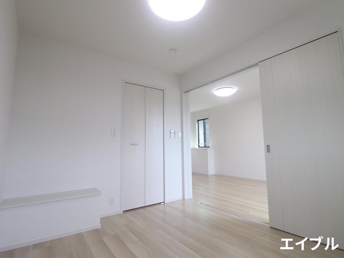 物件内観写真13　(居室)