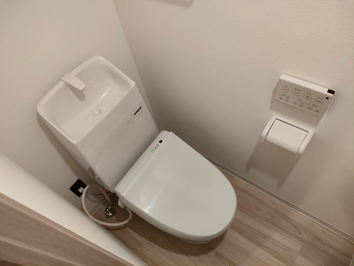 物件内観写真10　(トイレ)