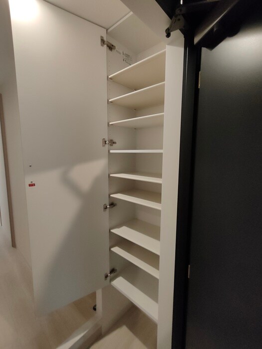 物件内観写真12　(靴箱)