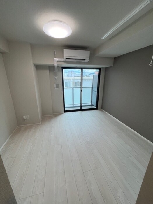 物件内観写真15　(室内からの展望)