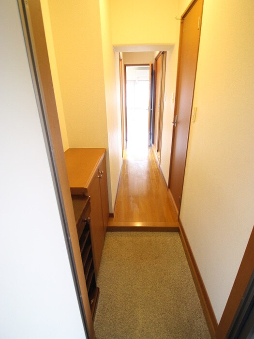 物件内観写真15　(玄関)