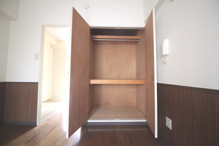物件内観写真8　(収納)