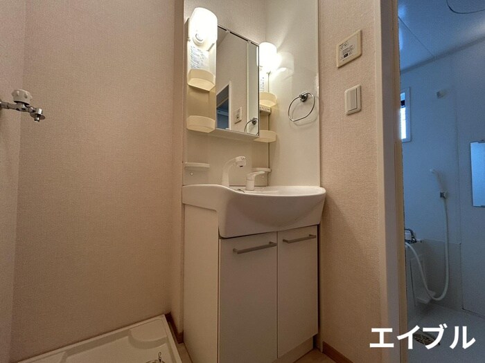 物件内観写真8　(洗面)