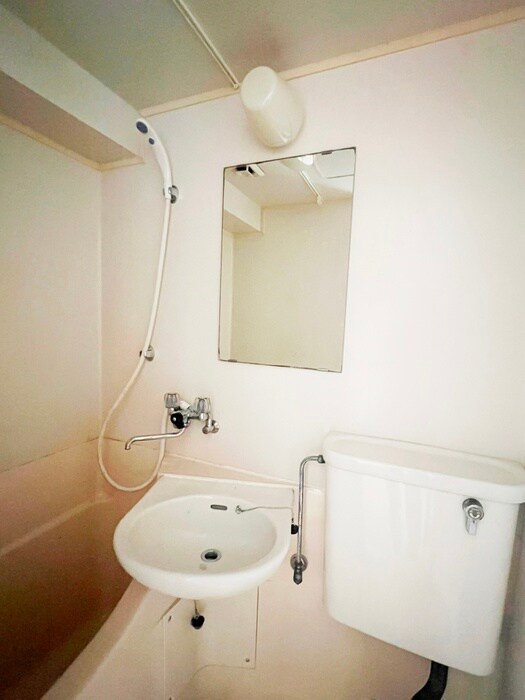 物件内観写真8　(洗面)