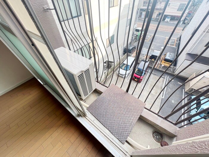 物件内観写真12　(ベランダ・バルコニー)