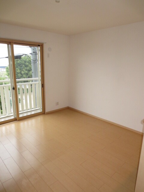 物件内観写真4　(居室)