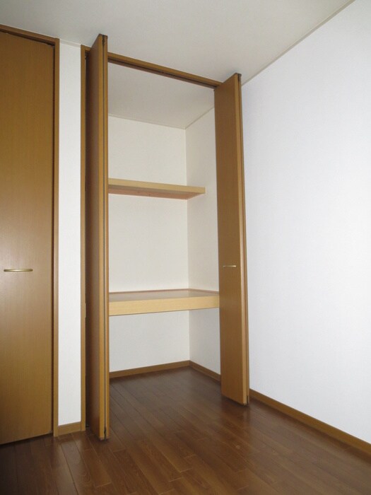 物件内観写真14　(収納)