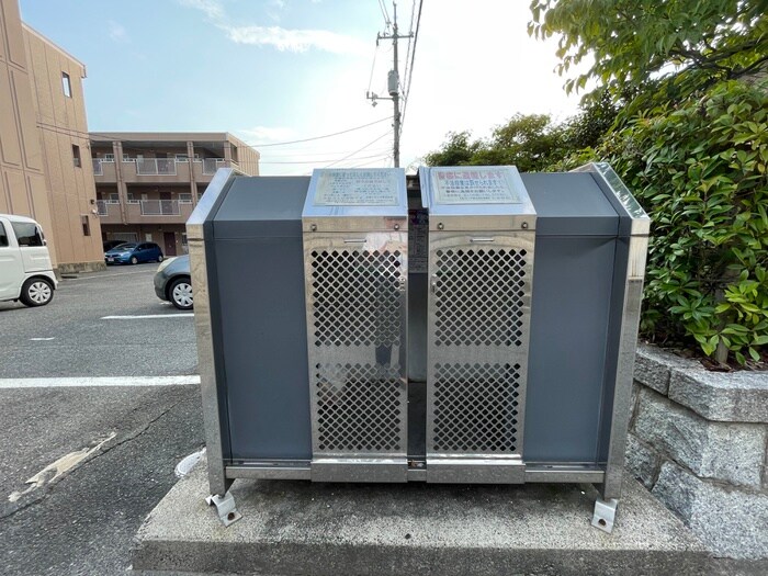 物件外観写真6　(建物設備)