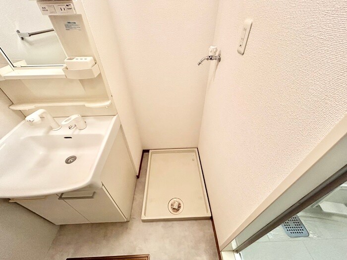 物件内観写真13　(洗濯機置場)