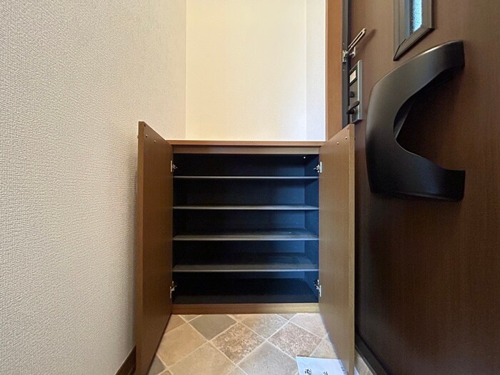 物件内観写真19　(靴箱)