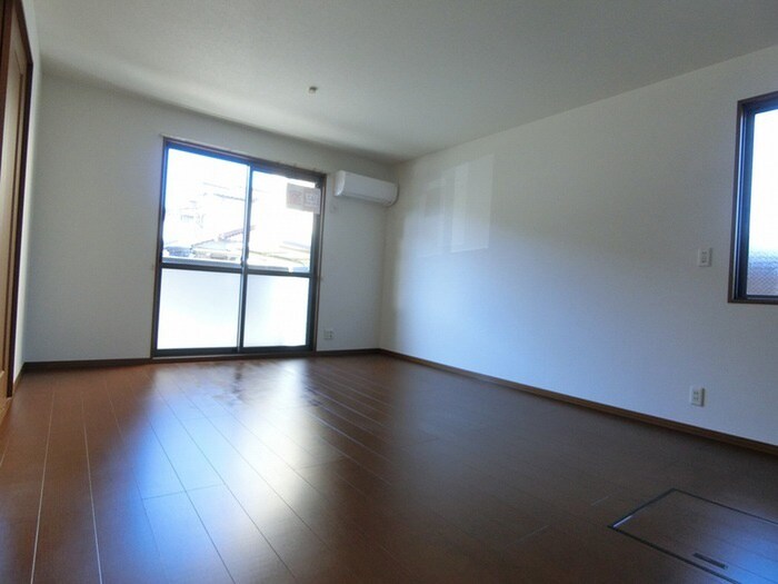 物件内観写真18　(居室)