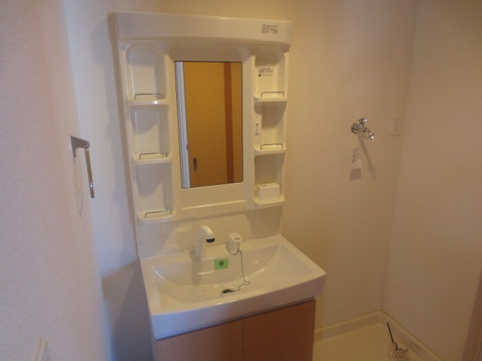 物件内観写真9　(洗面)