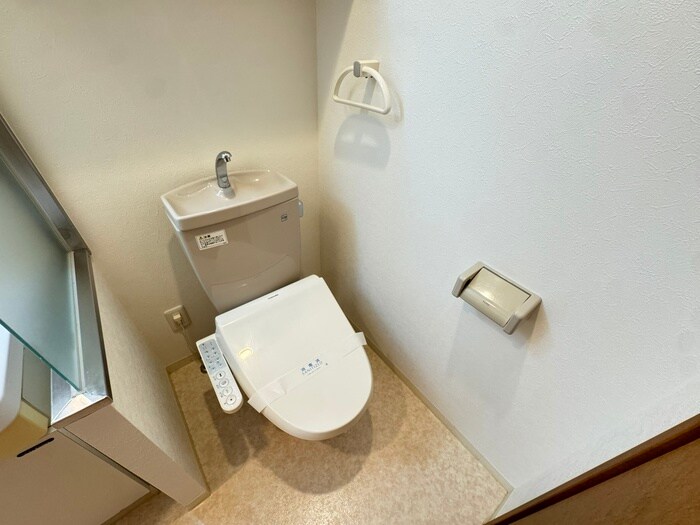 物件内観写真10　(トイレ)