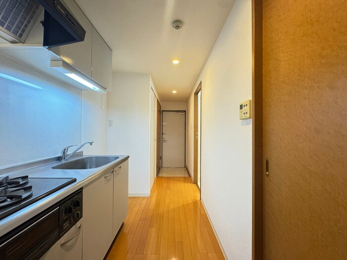 物件内観写真18　(廊下)