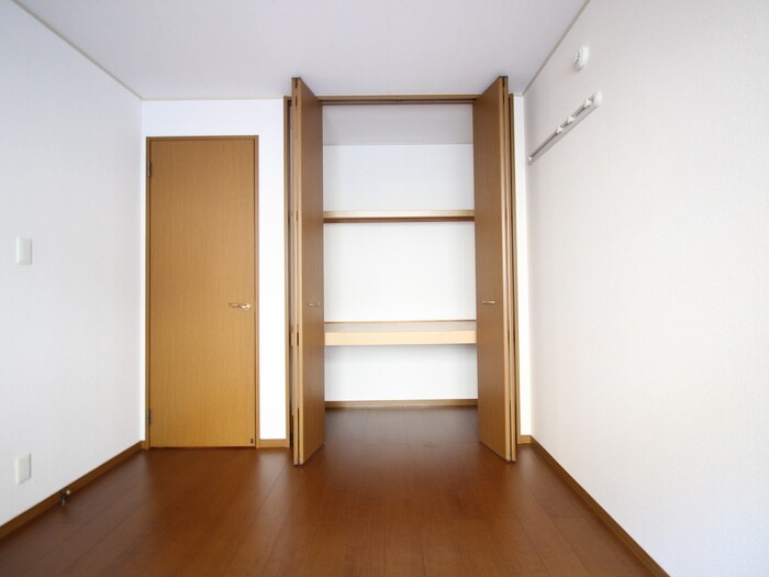 物件内観写真17　(収納)