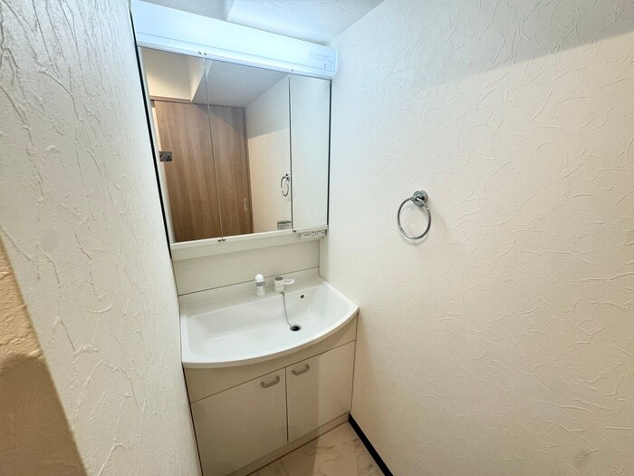 物件内観写真11　(洗面)