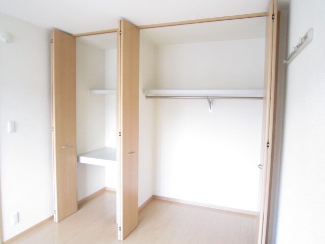 物件内観写真13　(収納)