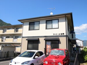 ファミール谷岡外観写真