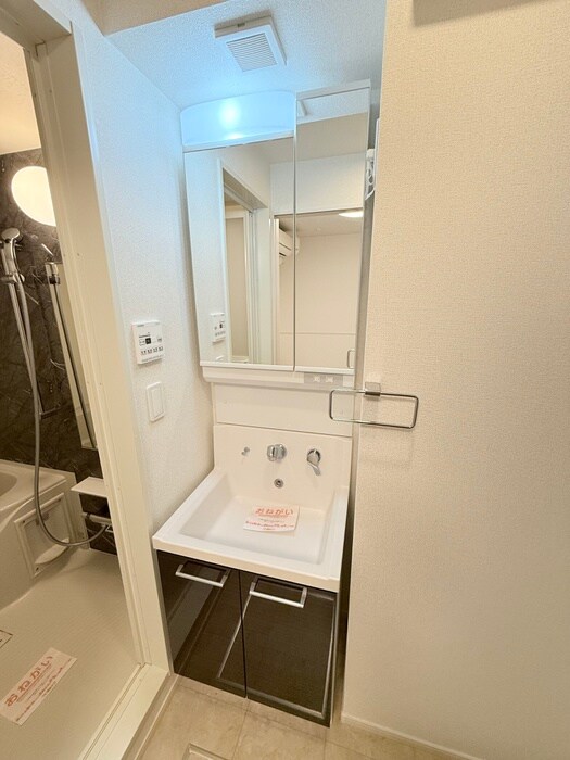 物件内観写真11　(洗面)