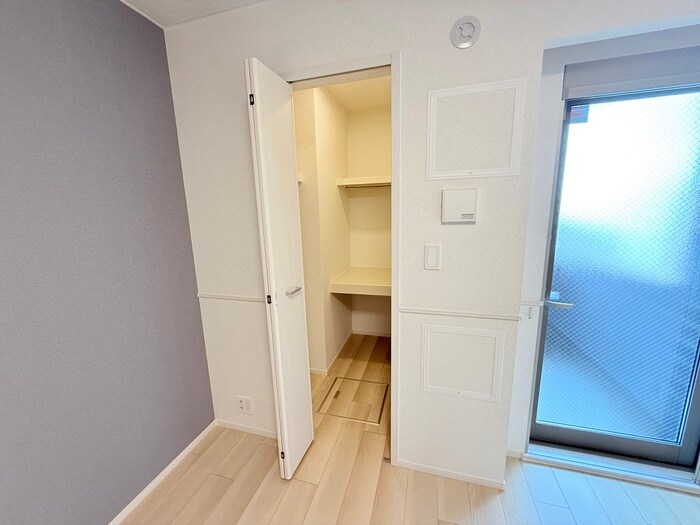 物件内観写真12　(収納)