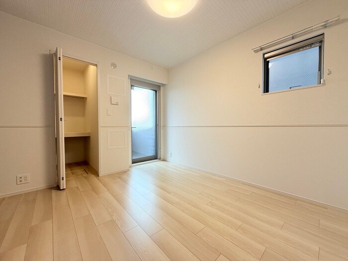 物件内観写真18　(居室)