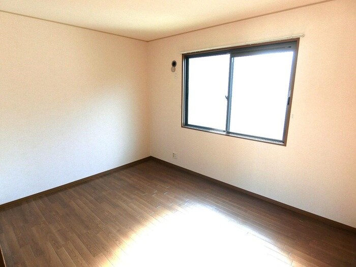 物件内観写真5　(居室)