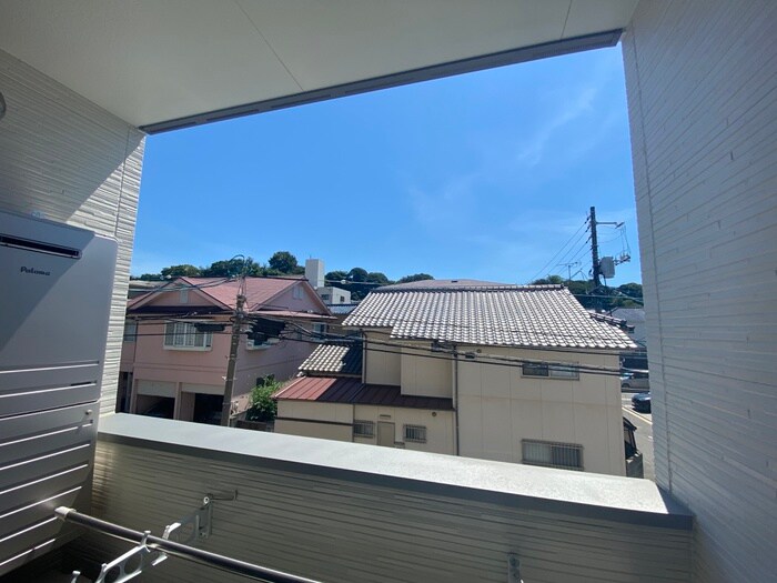 物件内観写真14　(室内からの展望)