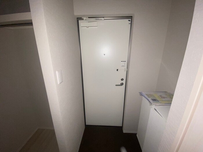 物件内観写真15　(玄関)
