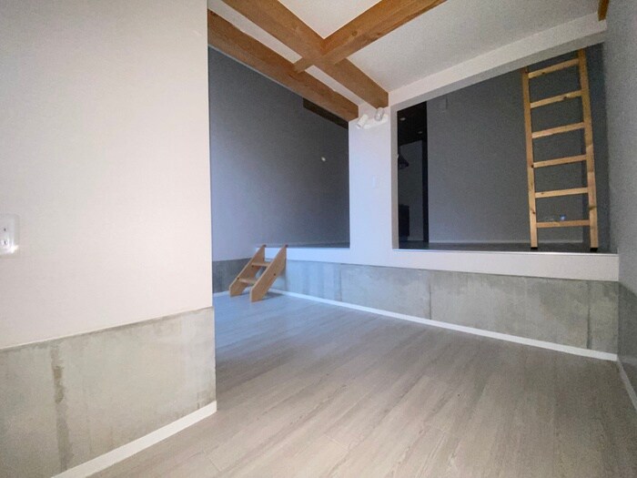 物件内観写真18　(居室)