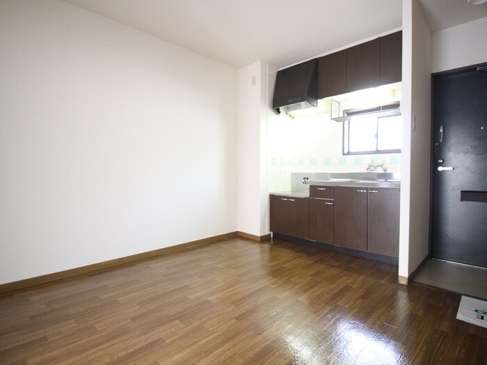 物件内観写真8　(居室)