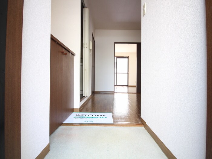 物件内観写真20　(廊下)