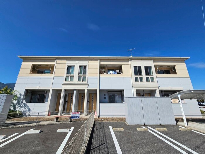 物件外観写真5　(外観写真)