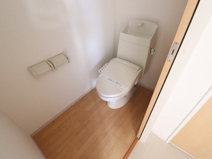 物件内観写真11　(トイレ)