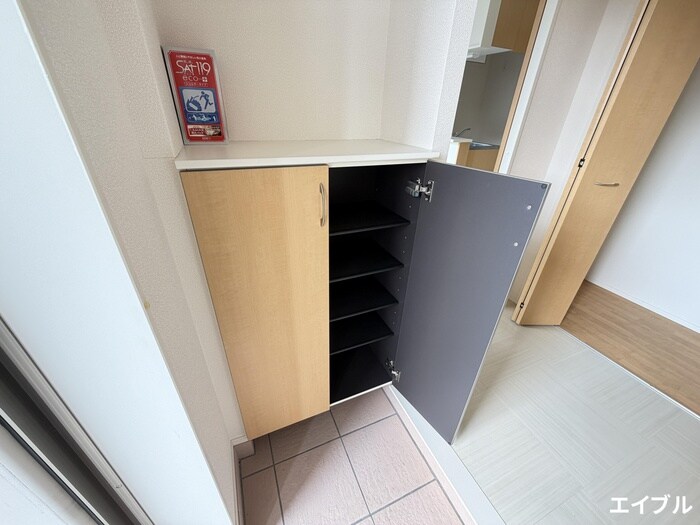 物件内観写真16　(靴箱)