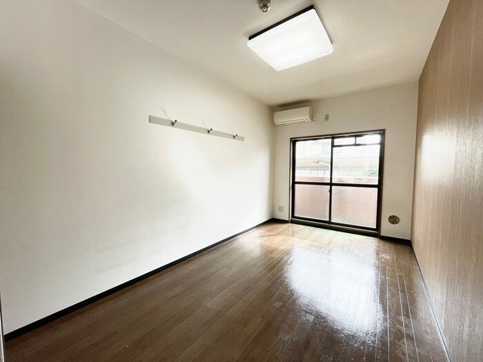 物件内観写真9　(居室)