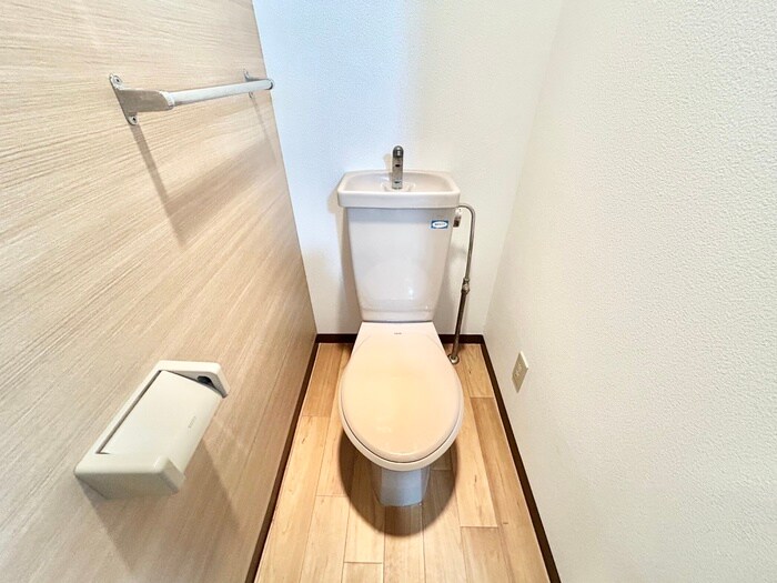 物件内観写真10　(トイレ)